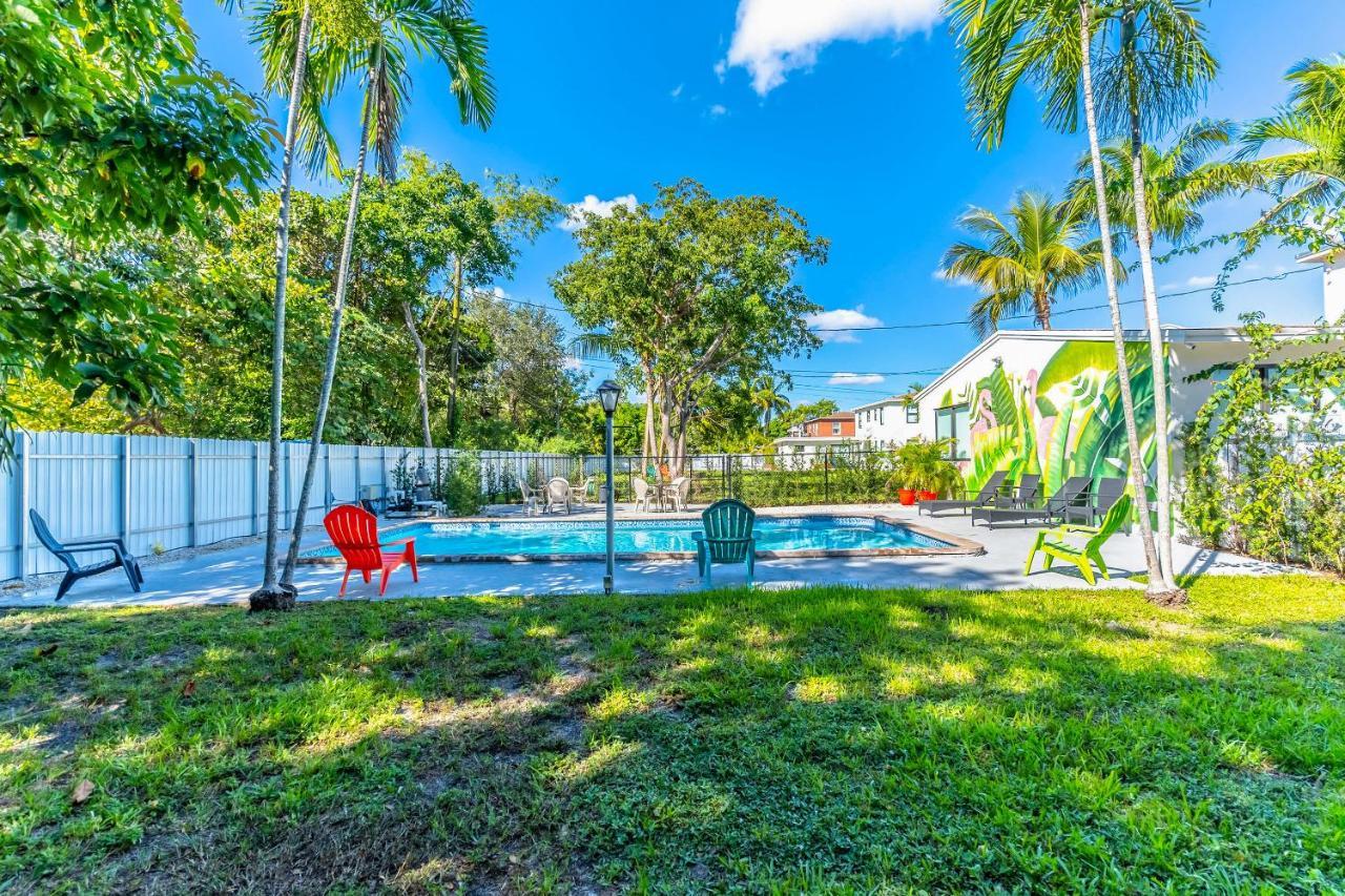 Renovated Apts With Kitchen, Fast Wifi, Smart Tv, Roku & Pool Onsite 4 Mi To Surfside Beach Apartment North Miami Luaran gambar