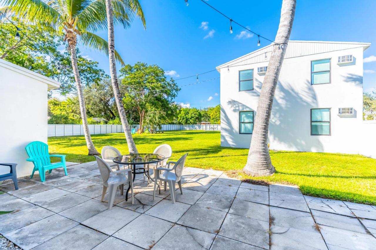 Renovated Apts With Kitchen, Fast Wifi, Smart Tv, Roku & Pool Onsite 4 Mi To Surfside Beach Apartment North Miami Luaran gambar