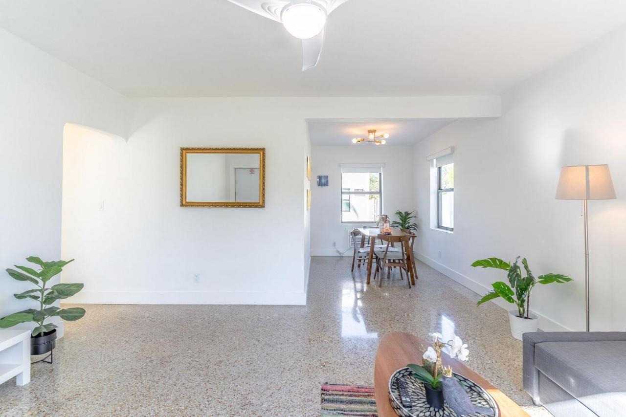 Renovated Apts With Kitchen, Fast Wifi, Smart Tv, Roku & Pool Onsite 4 Mi To Surfside Beach Apartment North Miami Luaran gambar