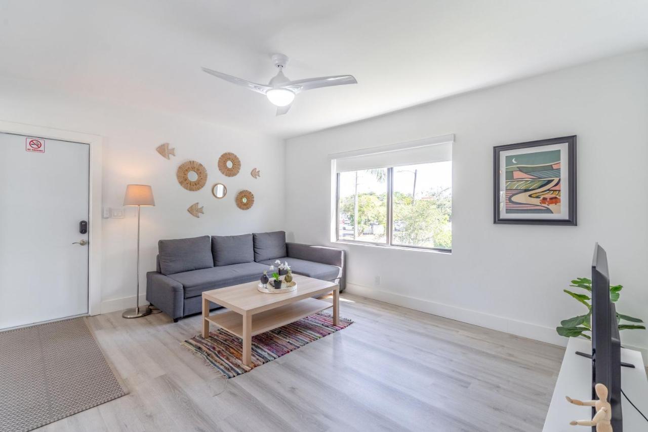 Renovated Apts With Kitchen, Fast Wifi, Smart Tv, Roku & Pool Onsite 4 Mi To Surfside Beach Apartment North Miami Luaran gambar